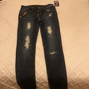 Meet your Posher, Elena